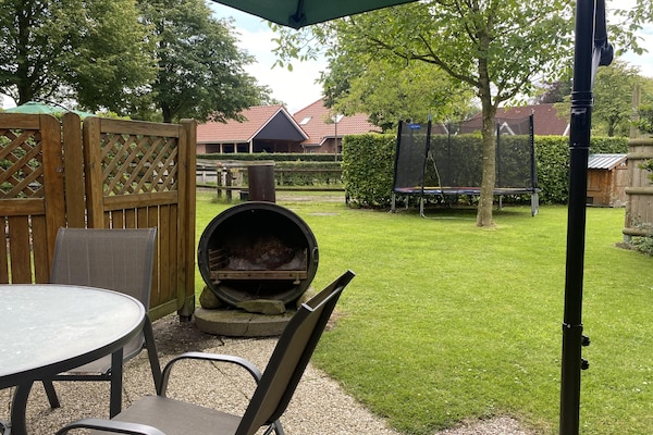 Foto van Rijtjeshuis in Strackholt met verwarmd zwembad - Vakantiehuis in Strackholt - TerraceBalcony