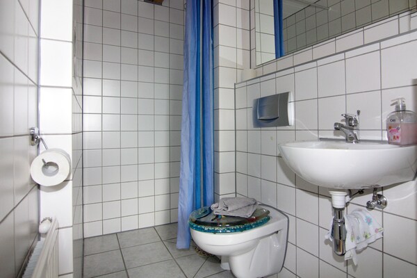 Foto van Vakantieappartement in het landhuis Schulenbrook - Vakantiehuis in Metelsdorf - BathRoom