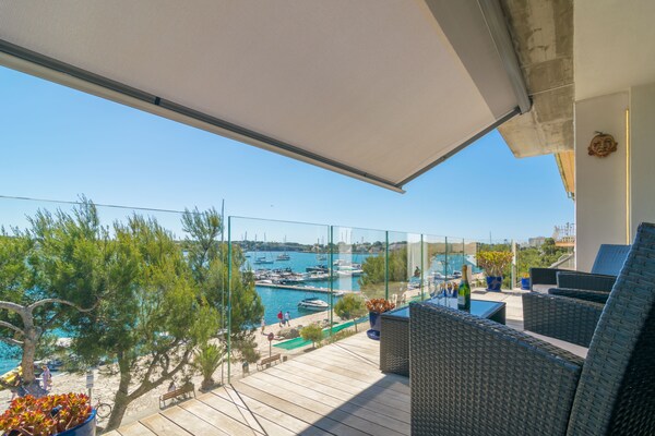 Foto van Zonnig appartement aan de haven - Vakantiehuis in Portocolom, Illes Balears - ExteriorSummer