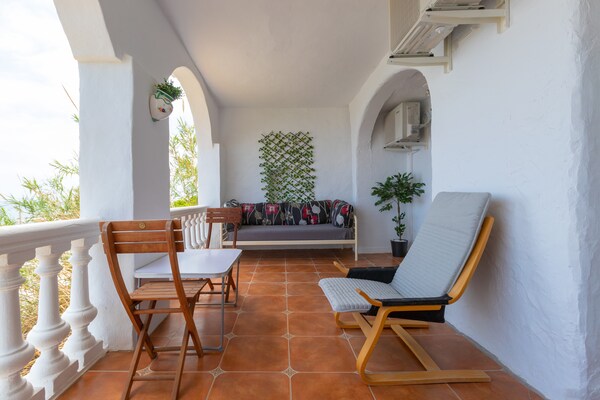 Foto van Comfortabele Torrox Townhouse - Vakantiehuis in , Málaga - TerraceBalcony