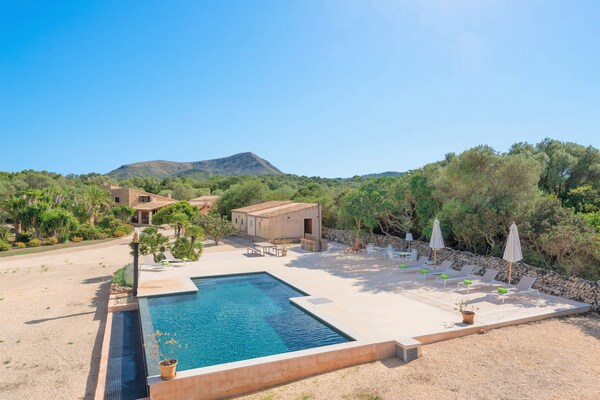Foto van Luxe finca met zwembad en uitzicht - Vakantiehuis in Colonia De Sant Pere, Illes Balears - AreaSummer1KM