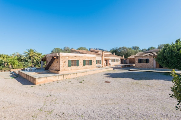 Foto van Luxe finca met zwembad en uitzicht - Vakantiehuis in Colonia De Sant Pere, Illes Balears - AreaSummer1KM