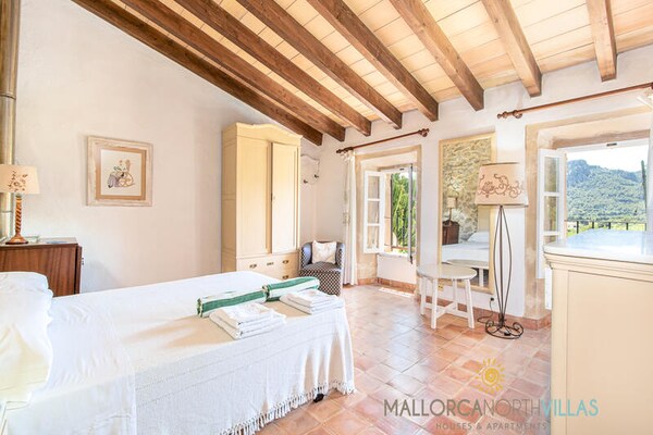 Foto van Villa in Pollensa met privézwembad - Vakantiehuis in Pollença - Untagged