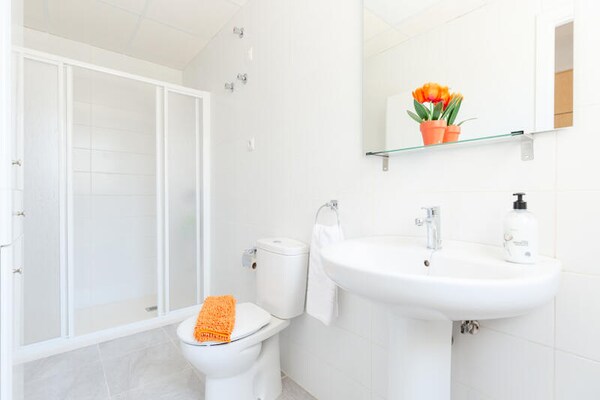 Foto van Villa in Guardamar met Strandtoegang - Vakantiehuis in  - Untagged