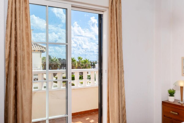 Foto van Villa in Cabo Roig met privézwembad - Vakantiehuis in  - Untagged