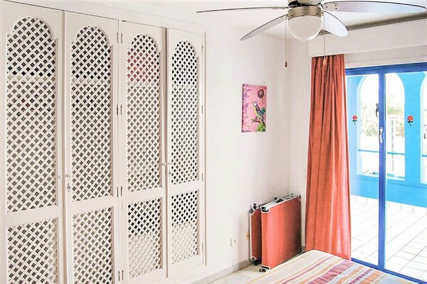 Foto van Villa in Spanje bij prachtige stranden - Vakantiehuis in Roquetas de Mar - BedRoom