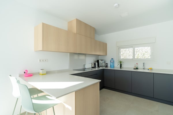 Foto van Elegante woning met zwembad - Vakantiehuis in Entrenaranjos, Orihuela - Kitchen