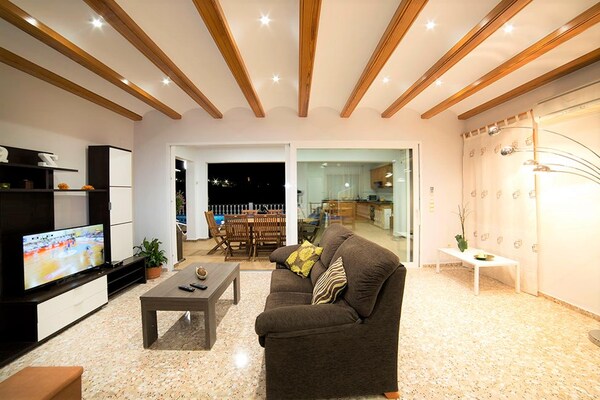 Foto van Ruime woning in Teulada - Vakantiehuis in Teulada - LivingRoom