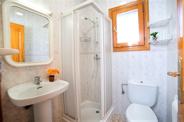 Foto van Ruime woning in Teulada - Vakantiehuis in Teulada - BathRoom