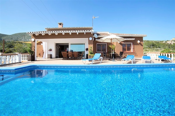Foto van Ruime woning in Teulada - Vakantiehuis in Teulada - PoolOfHouse