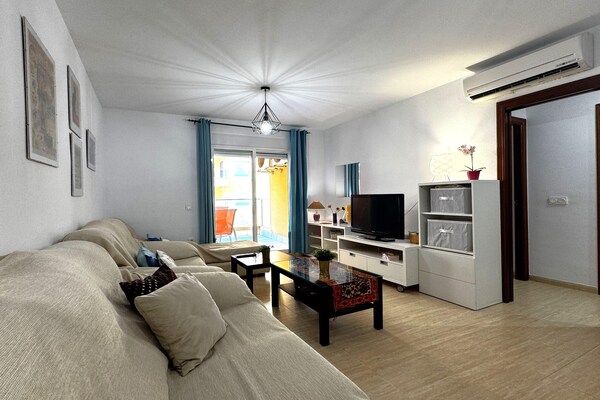 Foto van Premium appartement in Roquetas de Mar - Vakantiehuis in Roquetas de Mar - LivingRoom