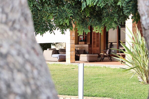 Foto van Villa in Binissalem met zwembad en wijngaarden - Vakantiehuis in Muro, Islas Baleares - Untagged