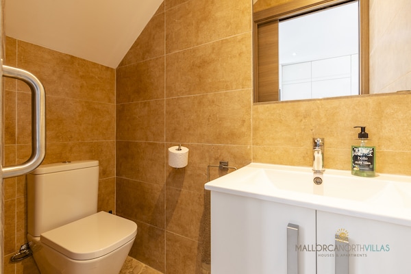 Foto van Villa nabij Playas de Muro - Vakantiehuis in Playa de Muro - BathRoom