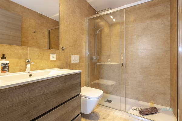 Foto van Villa nabij Playas de Muro - Vakantiehuis in Playa de Muro - BathRoom
