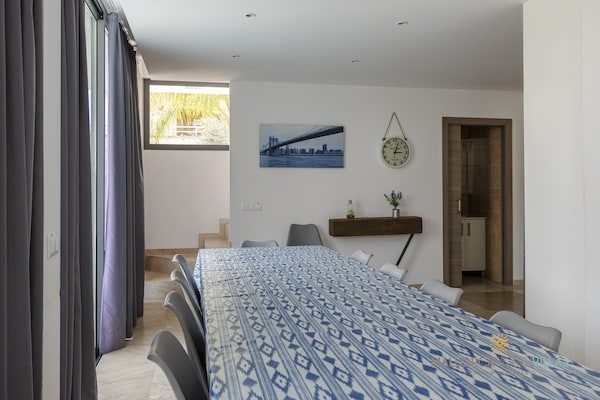 Foto van Villa nabij Playas de Muro - Vakantiehuis in Playa de Muro - DiningRoom