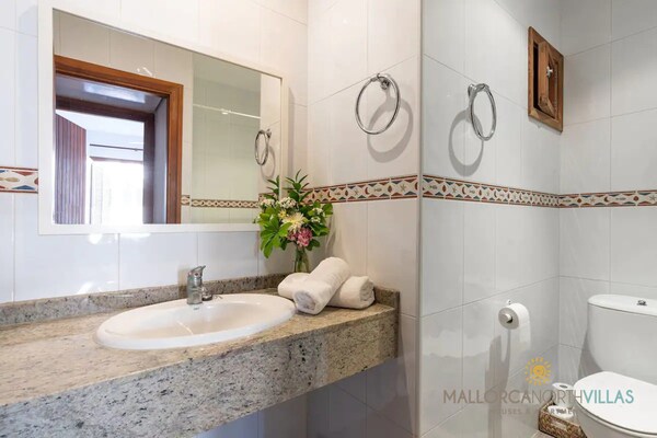 Foto van Appartement in Port de Pollensa bij Strand - Vakantiehuis in Port de Pollença - BathRoom