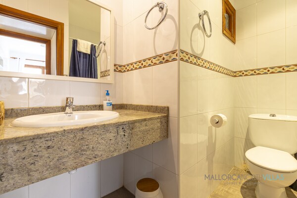 Foto van Appartement in Port de Pollensa bij Strand - Vakantiehuis in Port de Pollença - BathRoom