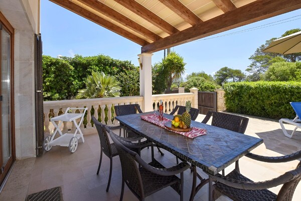 Foto van Villa in Santanyí met privézwembad en BBQ - Vakantiehuis in Santanyi - TerraceBalcony