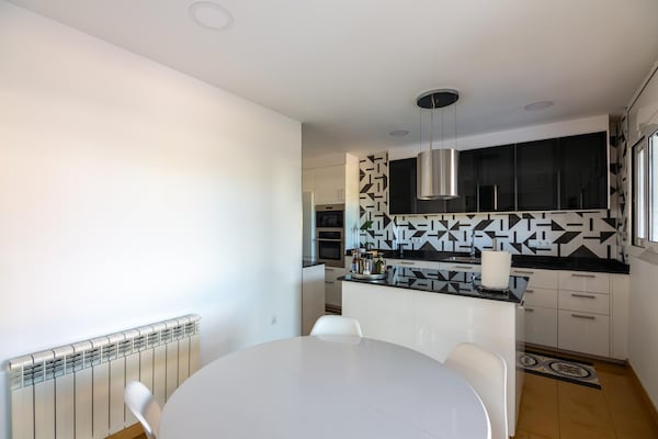 Foto van Premium vakantiehuis met privézwembad - Vakantiehuis in Vilanova i la Geltrú - Kitchen