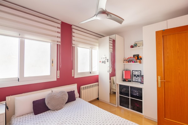 Foto van Premium vakantiehuis met privézwembad - Vakantiehuis in Vilanova i la Geltrú - BedRoom