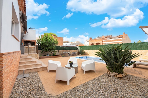 Foto van Premium vakantiehuis met privézwembad - Vakantiehuis in Vilanova i la Geltrú - GardenSummer
