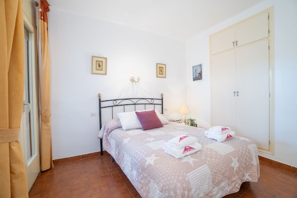 Foto van Appartement aan zee in Empuriabrava met zwembad - Vakantiehuis in Empuriabrava - BedRoom