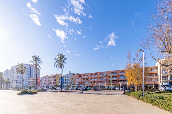 Foto van Appartement aan zee in Empuriabrava met zwembad - Vakantiehuis in Empuriabrava - Outdoor