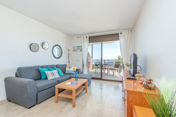 Foto van Appartement in Empuriabrava aan het Strand - Vakantiehuis in Empuriabrava - LivingRoom