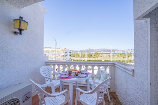 Foto van Appartement in Empuriabrava bij Strand - Vakantiehuis in Empuriabrava - terrace