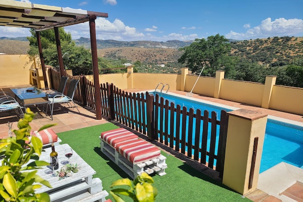 Foto van Villa in Andalusië met privézwembad - Vakantiehuis in Fuentes de Cesna - PoolOfHouse