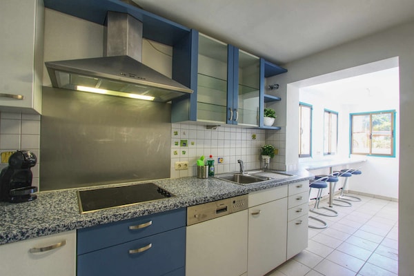 Foto van Appartement aan het strand met jacuzzi en zwembad - Vakantiehuis in Marbella - Kitchen