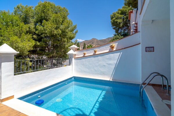 Foto van Vakantiehuis in Nerja met Uitzicht op Zee - Vakantiehuis in Nerja - PoolOfHouse
