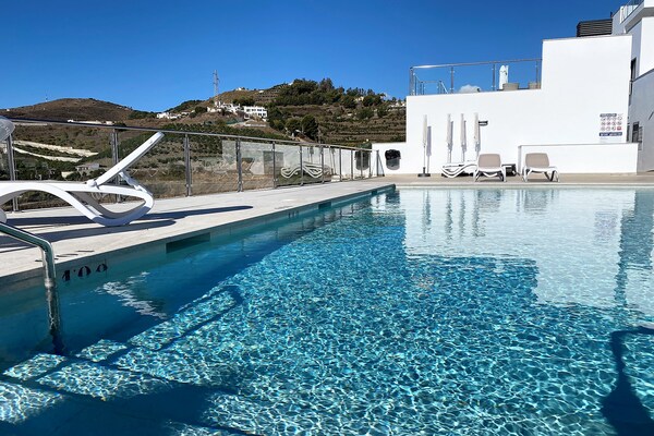 Foto van Vakantiehuis in Nerja met zeezicht - Vakantiehuis in Nerja - PoolOfHouse
