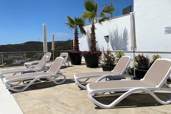 Foto van Vakantiehuis in Nerja met zeezicht - Vakantiehuis in Nerja - TerraceBalcony