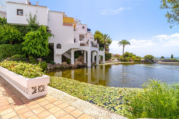 Foto van Vakantiehuis in Nerja met Uitzicht op Zee - Vakantiehuis in Nerja - Outdoor