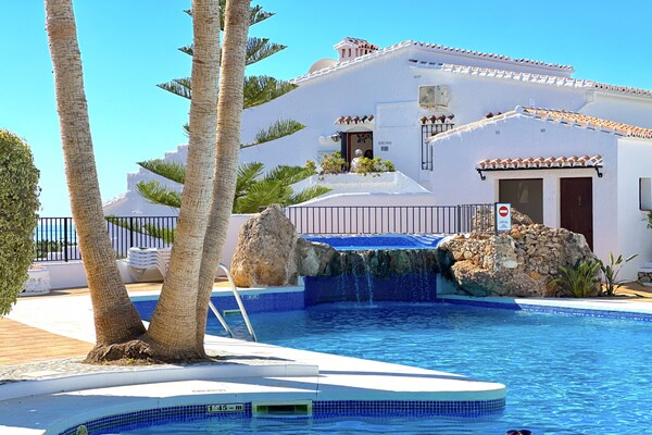 Foto van Appartement in Nerja met Zeezicht & Zwembaden - Vakantiehuis in Nerja - PoolOfHouse
