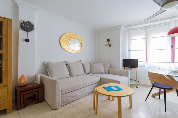 Foto van Appartement in Las Palmas bij Playa de Las Canteras - LivingRoom