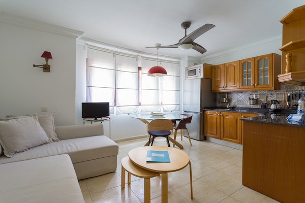 Foto van Appartement in Las Palmas bij Playa de Las Canteras - Kitchen