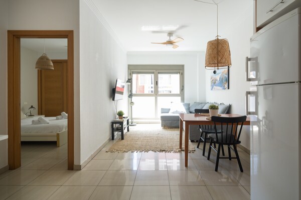 Foto van Appartement in Las Palmas bij Las Canteras - Vakantiehuis in Las Palmas de Gran Canaria - DiningRoom