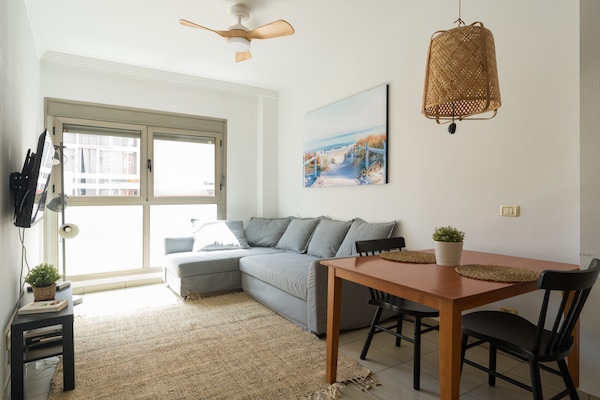 Foto van Appartement in Las Palmas bij Las Canteras - Vakantiehuis in Las Palmas de Gran Canaria - DiningRoom