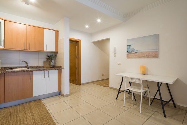 Foto van Appartement in Las Palmas bij Las Canteras - Vakantiehuis in Las Palmas de Gran Canaria - Kitchen