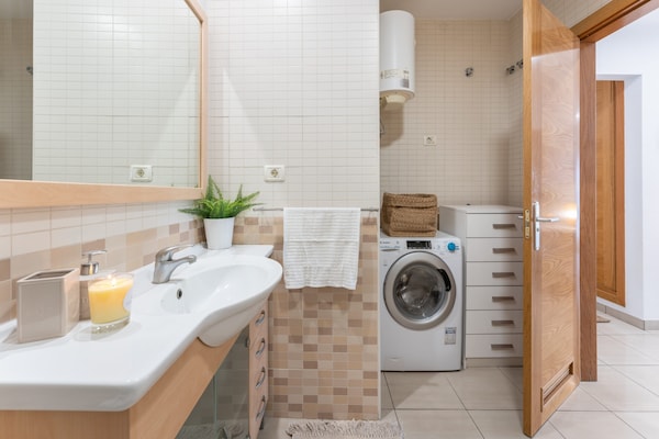 Foto van Appartement in Las Palmas bij Las Canteras - Vakantiehuis in Las Palmas de Gran Canaria - BathRoom