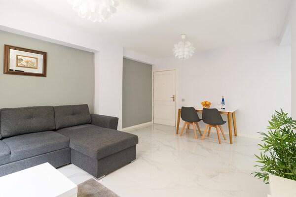 Foto van Appartement in Las Palmas bij Las Canteras - Vakantiehuis in Las Palmas de Gran Canaria - LivingRoom