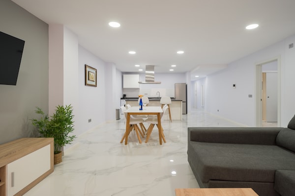 Foto van Vakantiehuis bij Playa de Las Canteras - Vakantiehuis in Las Palmas de Gran Canaria - DiningRoom
