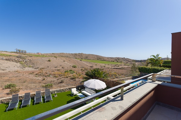 Foto van Chalet in Salobre met verwarmd zwembad - Vakantiehuis in San Bartolomé de Tirajana - Outdoor