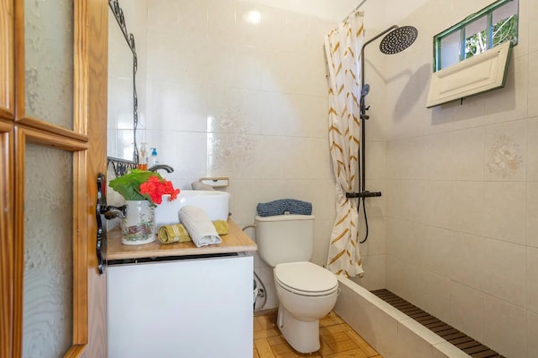 Foto van Vakantiehuis op Tenerife met Tuin - Vakantiehuis in La Cabezada, Santa Úrsula - BathRoom