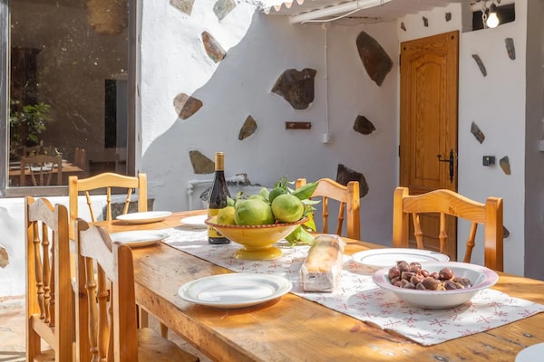 Foto van Vakantiehuis op Tenerife met Tuin - Vakantiehuis in La Cabezada, Santa Úrsula - TerraceBalcony
