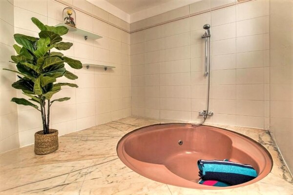 Foto van Attic appartement in Adeje bij Playa Fañabé - Vakantiehuis in Playa de Fañabé, Adeje - BathRoom