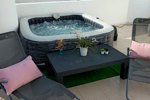 Foto van Attic appartement in Adeje bij Playa Fañabé - Vakantiehuis in Playa de Fañabé, Adeje - Wellness