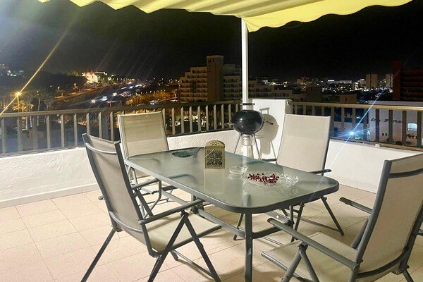 Foto van Attic appartement in Adeje bij Playa Fañabé - Vakantiehuis in Playa de Fañabé, Adeje - TerraceBalcony